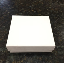 Load image into Gallery viewer, White Gift Box